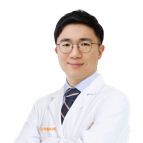 강태욱 의사