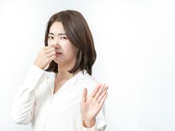 편도결석, 셀프 제거해도 될까? '편도결석' 원인, 증상, 치료법 알아보기 썸네일
