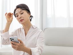 근시와 노안 치료, 비바 ICL 렌즈삽입술로 동시에 교정 가능해 썸네일
