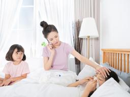 연말·크리스마스 연휴에도 병원 걱정 끝! 휴일 비대면 진료 활용 가이드 썸네일