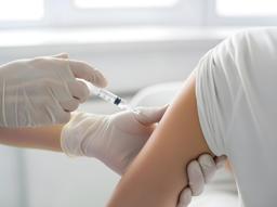독감예방접종, 꼭 맞아야 하나요? 2025년 최신 독감 예방접종 가이드 썸네일