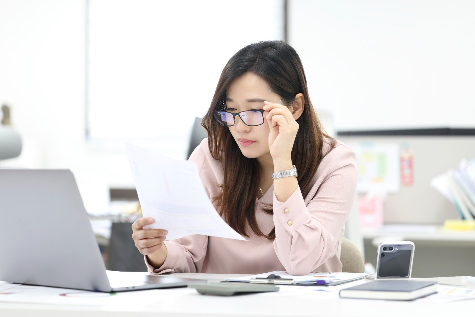 초고도근시, 고도근시라면 꼭 렌즈삽입술을 해야 할까? 썸네일