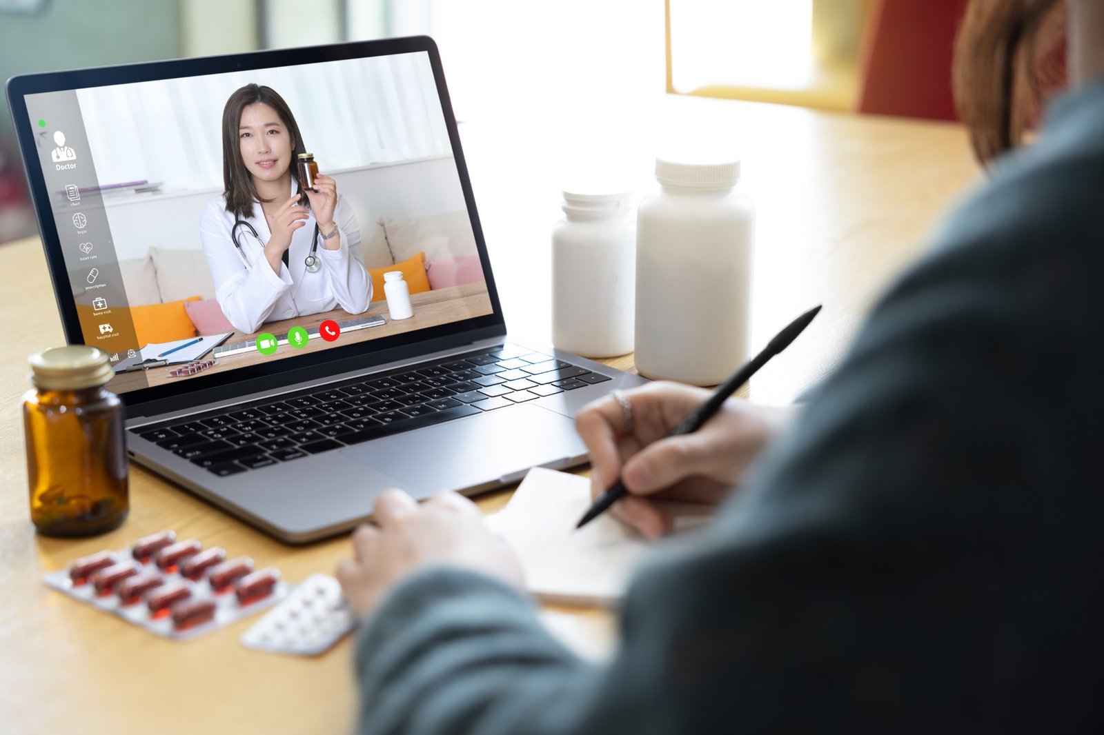 만성질환 비대면진료 가능할까? 고혈압·혈압약 처방까지 총정리 썸네일