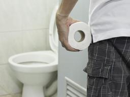 몸이 보내는 대장암의 7가지 신호? 대장암 증상부터 원인, 예방법까지 썸네일