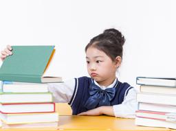 우리 아이도 혹시 난독증? 난독증 증상 7가지와 원인, 치료법 알아보기  썸네일