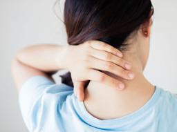 "뒷목 통증이 심한데 원인이 무엇인가요?" 뒷목 통증 원인, 증상별 질환 파헤치기 썸네일
