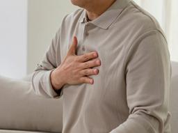 "숨 쉴 때마다 가슴 통증" 늑막염 증상, 원인, 치료, 진단 총정리  썸네일