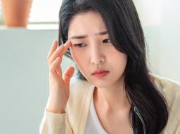 "눈꺼풀 처지면 안검하수 수술해야 하나요?" 안검하수 FAQ 모아보기 썸네일