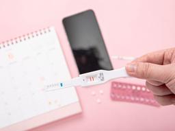 [1분 FAQ] 임신 초기인데 비행기 타도 되나요? 썸네일