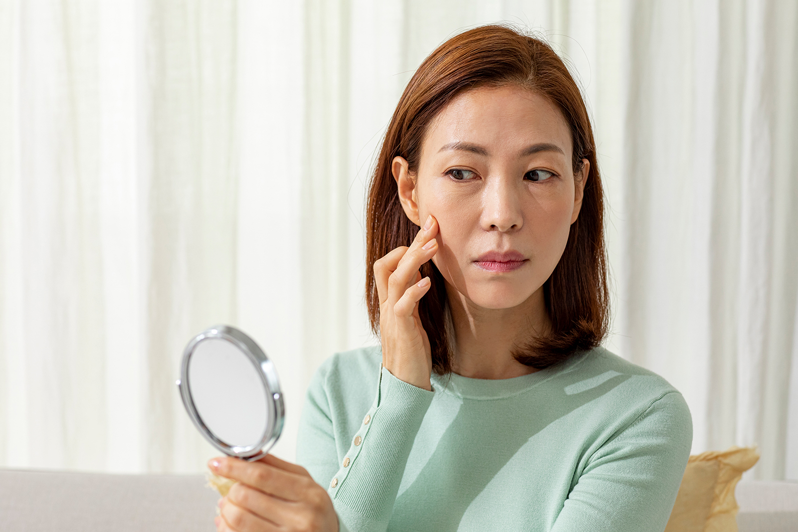 透明で粘着性のある分泌物の写真