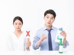"술 먹고 약 먹어도 될까?" 술 마시고 절대 같이 먹으면 안 되는 약 6가지  썸네일